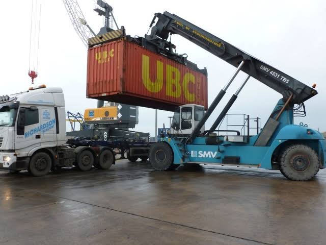 Vehicle port handling